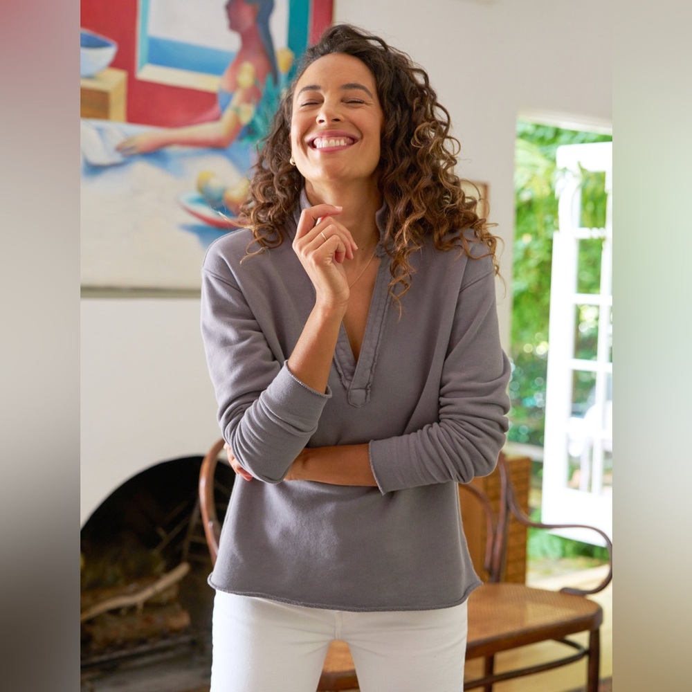 Frank & Eileen Light Blue V-Neck Top